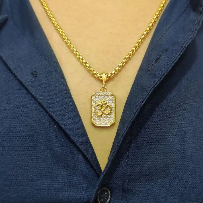 Gold Plated Om Diamond Pendant and Chain w3p0je-3p